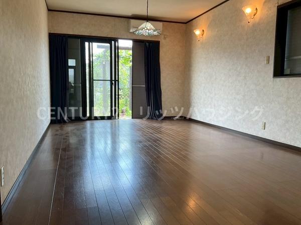 枚方市北山１丁目中古　戸建