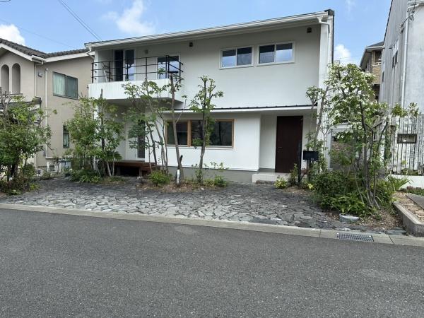 箕面市森町中３丁目　中古戸建