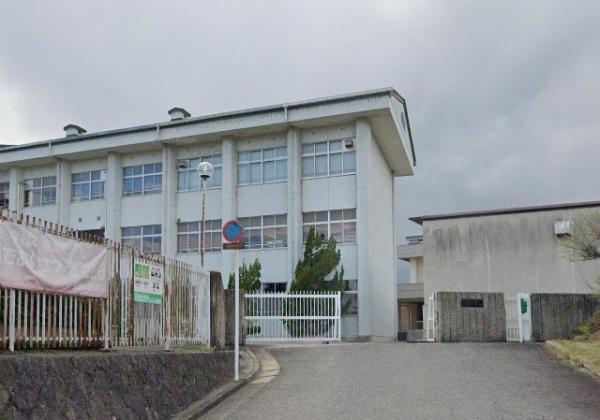 相楽郡南山城村大字北大河原小字釜ノ子の中古一戸建て(相楽東部広域連合立笠置中学校.)