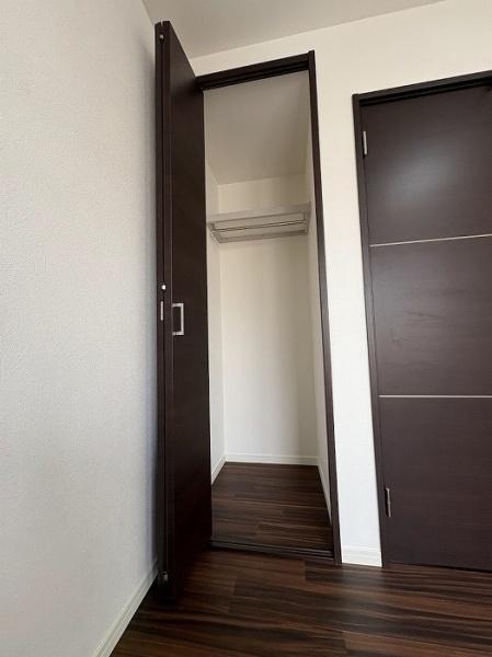 八幡市八幡植松の中古一戸建て(収納)