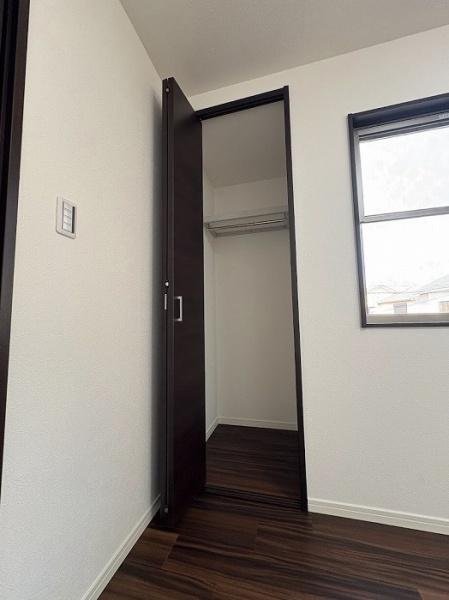 八幡市八幡植松の中古一戸建て(収納)