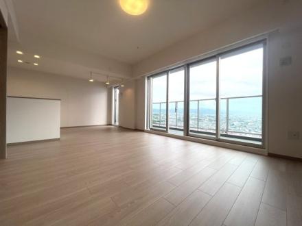 ロイヤルメドゥ香里園タワー中古マンション
