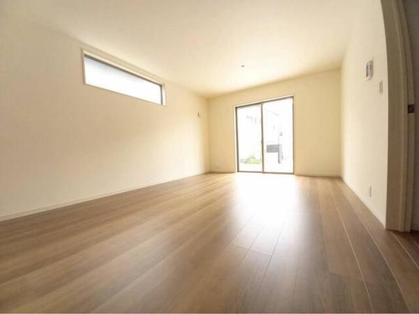 交野市私市４丁目６期２号棟　新築一戸建て