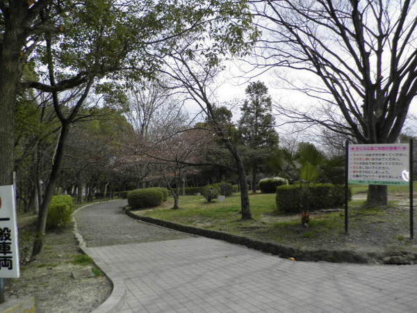 八幡市男山長沢 第2 新築一戸建て 3号棟(さくら近隣公園)