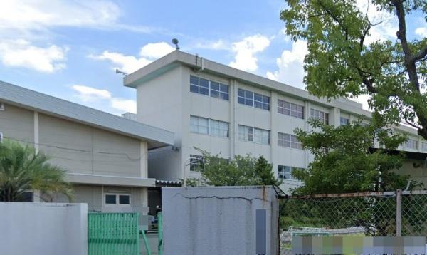 寝屋川市御幸東町の中古一戸建て(寝屋川市立和光小学校.)