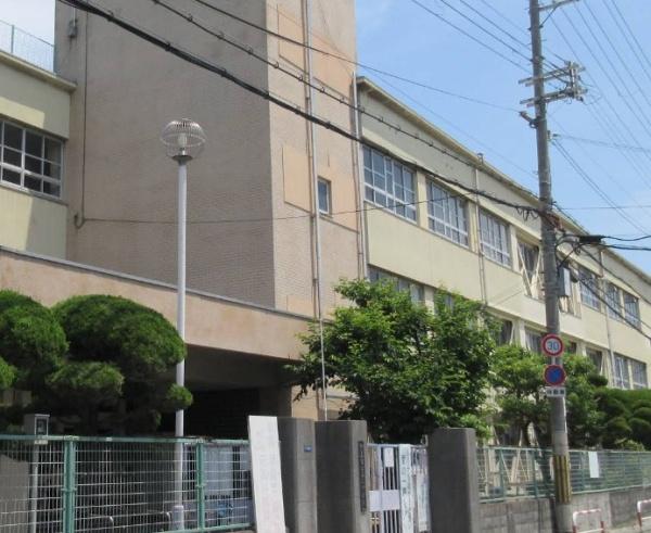 門真市舟田町の中古一戸建て(門真市立第二中学校.)