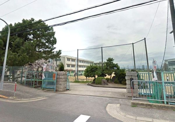 枚方市野村元町の中古一戸建て(枚方市立津田中学校.)