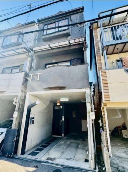 寝屋川市緑町　中古一戸建て