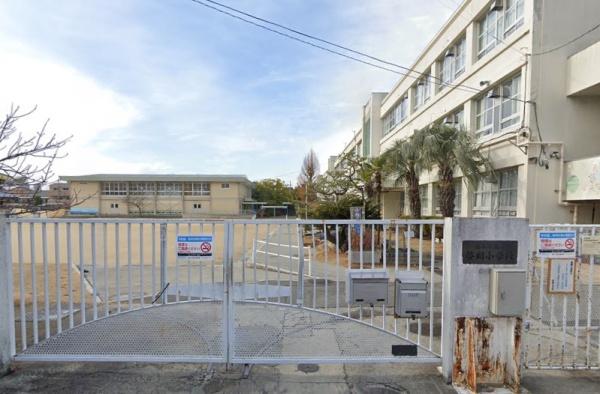 寝屋川市高柳７丁目　新築一戸建て　１０期　１号棟(寝屋川市立啓明小学校.)