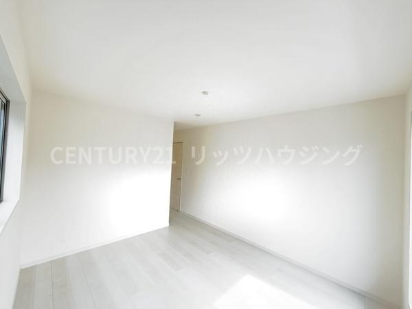 寝屋川市高柳７丁目　新築一戸建て　１０期　１号棟