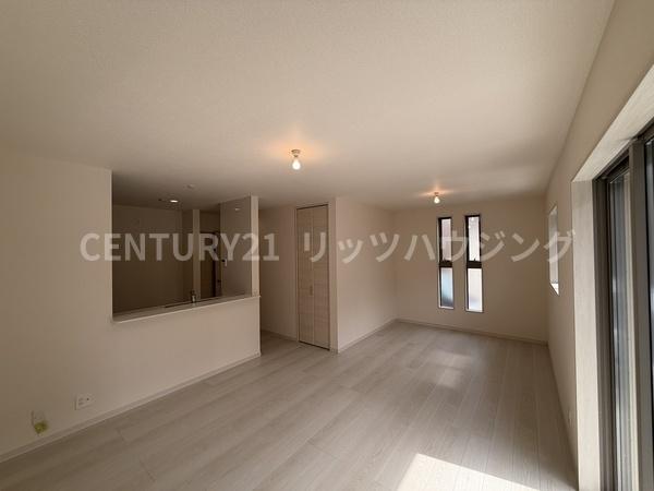 寝屋川市高柳７丁目　新築一戸建て　１０期　１号棟