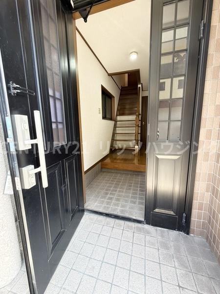 枚方市野村元町の中古一戸建て