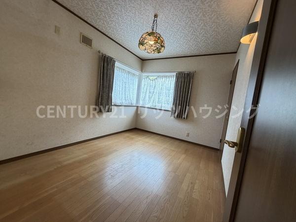 寝屋川市成田南町の中古一戸建て