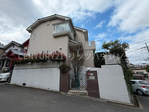 寝屋川市成田南町　中古一戸建て