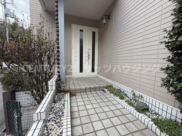 寝屋川市成田南町の中古一戸建て