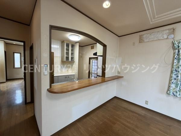 寝屋川市成田南町　中古一戸建て