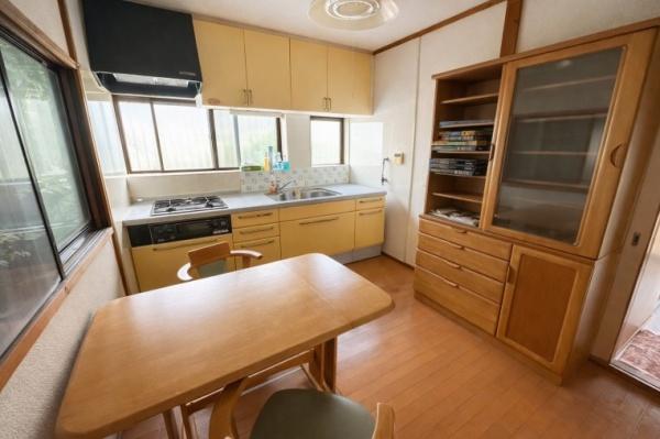 枚方市長尾宮前1丁目　中古一戸建て