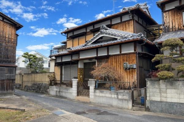 八幡市八幡広門　古家付き　土地