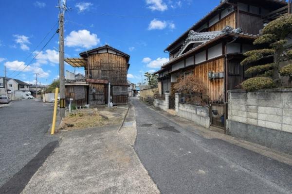 八幡市八幡広門　古家付き　土地