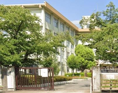 宇治市槇島町千足の中古一戸建て(宇治市立槇島中学校.)