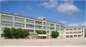 門真市上野口町の中古一戸建て(門真市立上野口小学校)