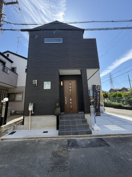 枚方市春日東町２丁目　新築一戸建て