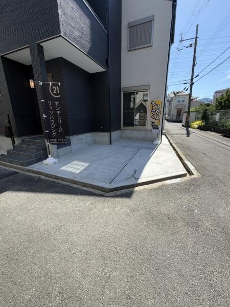 枚方市春日東町２丁目　新築一戸建て