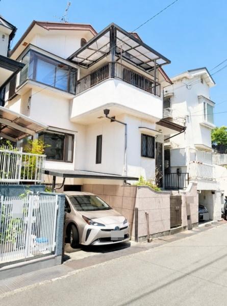 枚方市東香里元町　中古一戸建て