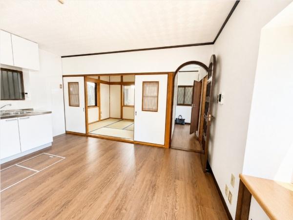 枚方市東香里元町の中古一戸建て