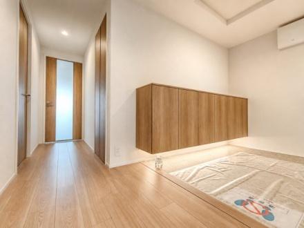 京阪ローズタウンファインガーデンあゆみヶ丘A棟　マンション