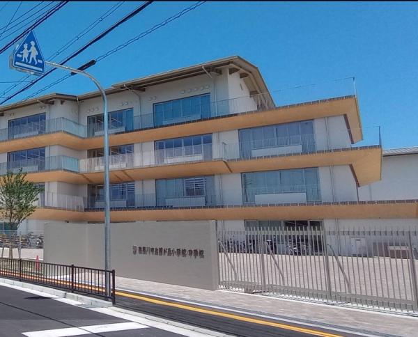 ふぁみーゆ寝屋川セントラルパークA棟　中古マンション(寝屋川市立望が丘（小学校）中学校.)