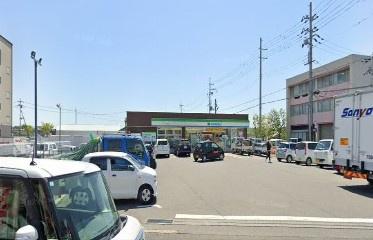 サンロイヤル新田辺アカデミア２号館　中古マンション(ファミリーマート京田辺草内店.)