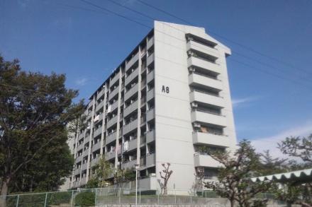 公社山田西第二次団地A8棟 中古マンション