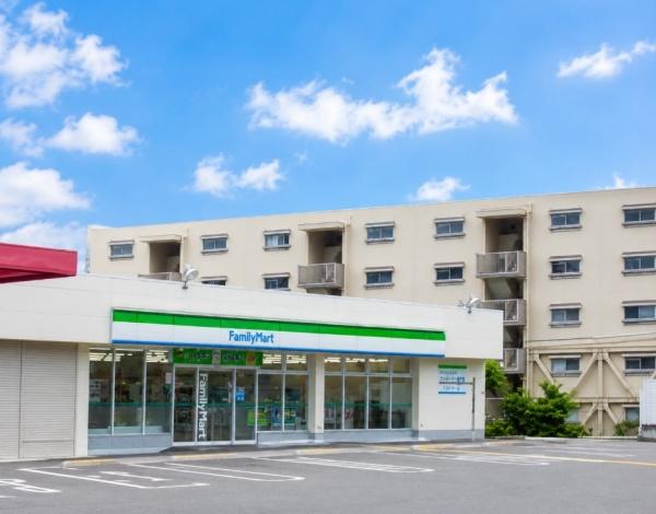 枚方市招提南町２丁目の中古一戸建て(ファミリーマート枚方招提南町店.)