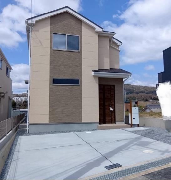 高槻市奈佐原元町の新築一戸建
