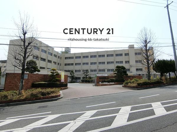 高槻市奈佐原元町の新築一戸建(高槻市立南平台小学校)