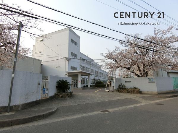 エンゼルハイムリバーサイド高槻(高槻市立五領中学校)