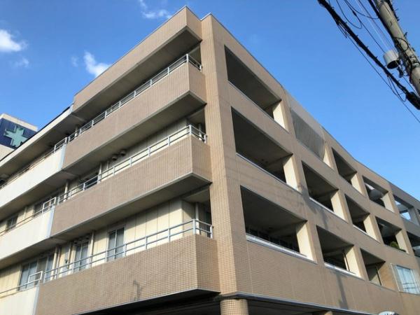 ●耐震最高等級●質感高い吹抜のあるお家(医療法人清仁会水無瀬病院)