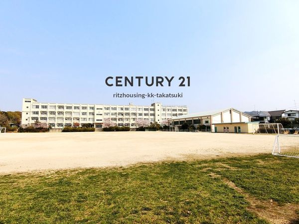 高槻市宮が谷町(高槻市立日吉台小学校)
