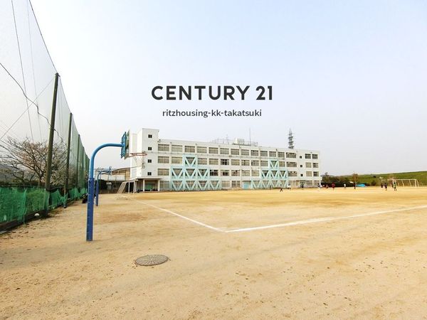 高槻市上牧町1丁目(高槻市立上牧小学校)