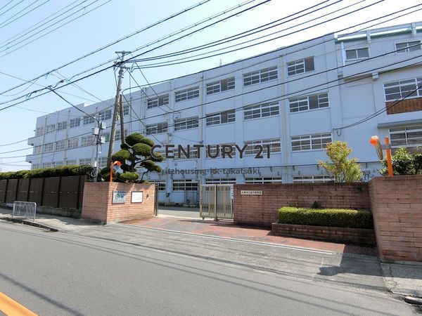 高槻市芝生町1丁目の中古一戸建て(高槻市立第三中学校)