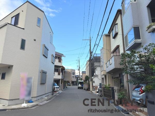 高槻市芝生町１丁目の中古一戸建て