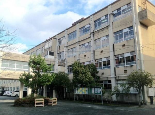 境谷西第2住宅8棟(京都市立洛西中学校)