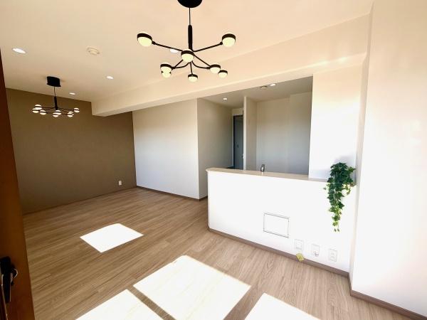 ●全面改装済●朝日プラザ伏見桂川１１階部分