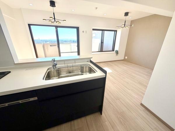 ●全面改装済●朝日プラザ伏見桂川１１階部分