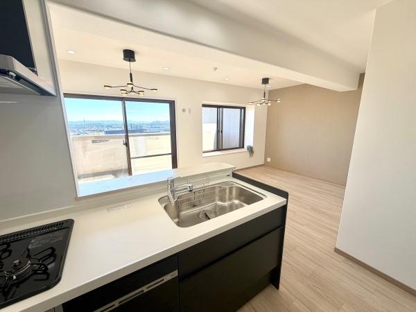 ●全面改装済●朝日プラザ伏見桂川１１階部分