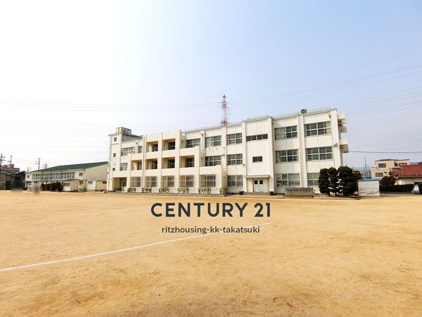 高槻市日向町の新築一戸建(高槻市立大冠小学校)