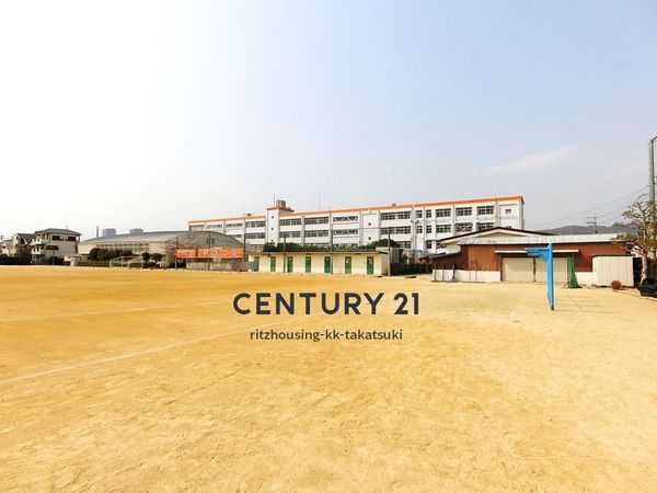 高槻市野田3丁目(高槻市立第六中学校)