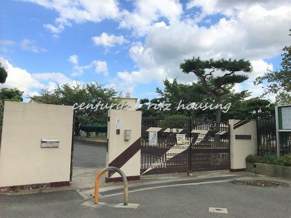 寝屋川市末広町の中古一戸建て(寝屋川市立第六中学校)