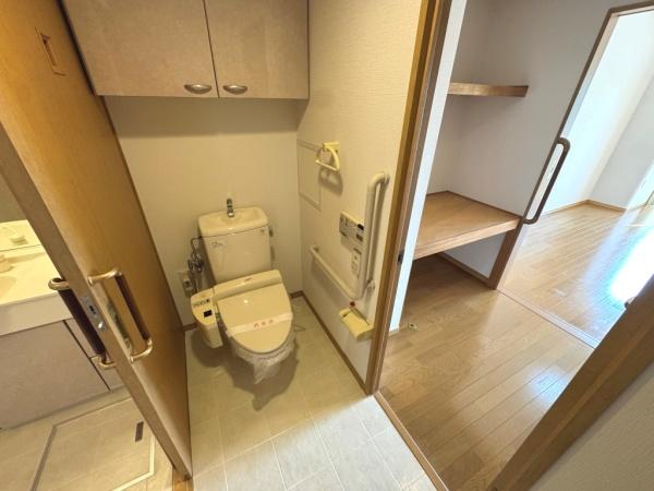 RICイーストコート11番街2番館